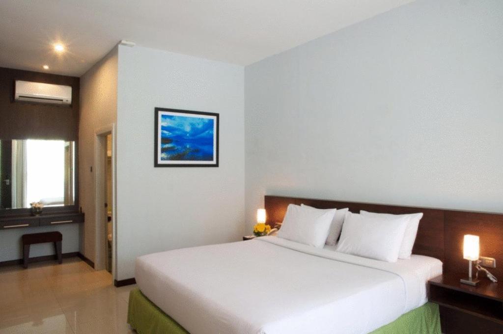 The Hill Hotel & Resort Sibolangit Exterior foto